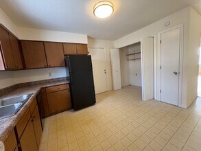 1002 E Willard St, Unit A in Urbana, IL - Foto de edificio - Building Photo