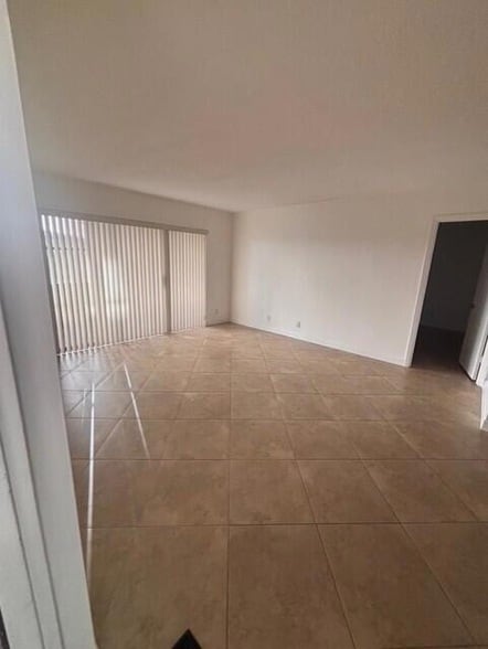 203 Foxtail Dr, Unit C1 in Greenacres, FL - Foto de edificio - Building Photo