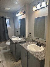 11608 Segrest Dr in Houston, TX - Building Photo - Building Photo