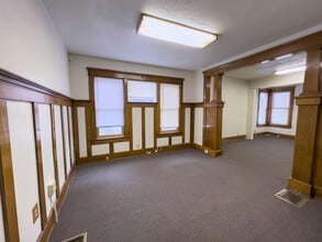 921 Linden Grove Ave in Lansing, MI - Building Photo - Building Photo