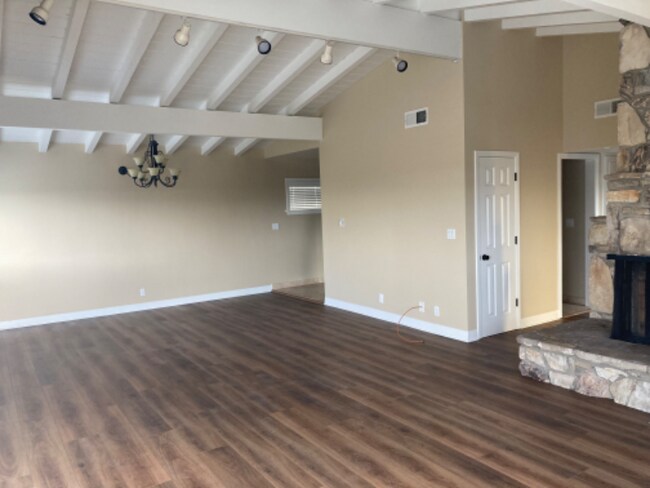 718 21st St-Unit -F in Hermosa Beach, CA - Building Photo - Building Photo