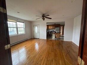 26 Moore St in Lowell, MA - Building Photo - Building Photo