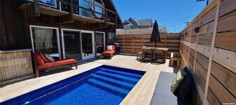 17 Bungalow Walk in Islip, NY - Building Photo