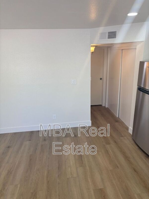 5040 N 18th Ave in Phoenix, AZ - Foto de edificio - Building Photo