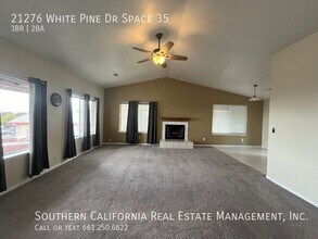 21276 White Pine Dr in Tehachapi, CA - Building Photo - Building Photo