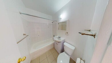 506 Danforth Rd in Toronto, ON - Building Photo - Building Photo