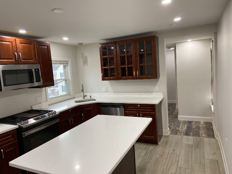 41 Austin St in Boston, MA - Building Photo