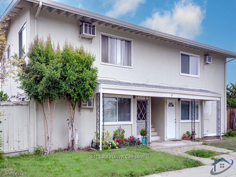 611 Laura Dr in Campbell, CA - Foto de edificio