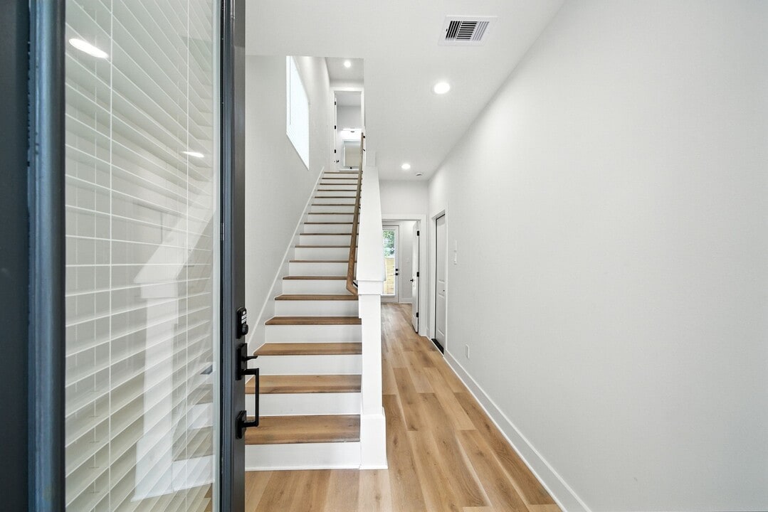 2306 Hoskins Dr in Houston, TX - Building Photo