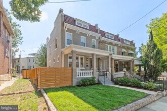 4405 New Hampshire Ave NW in Washington, DC - Building Photo - Building Photo