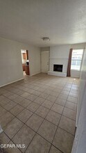 10932 George Archer Dr in El Paso, TX - Building Photo - Building Photo