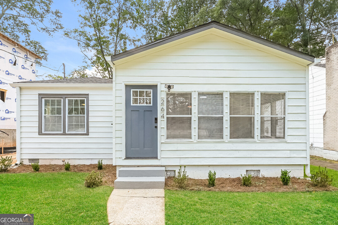 264 Birch St in Hapeville, GA - Building Photo