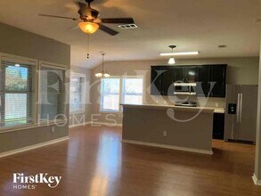 3512 Big Horn Trail in Denton, TX - Foto de edificio - Building Photo
