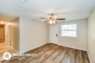 4080 Loys Dr in Jacksonville, FL - Building Photo - Building Photo