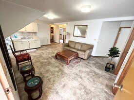 2429 N School St in Honolulu, HI - Building Photo