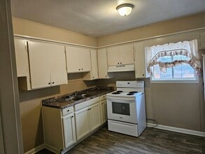 3008 Willow Dr in Meridian, MS - Building Photo - Building Photo