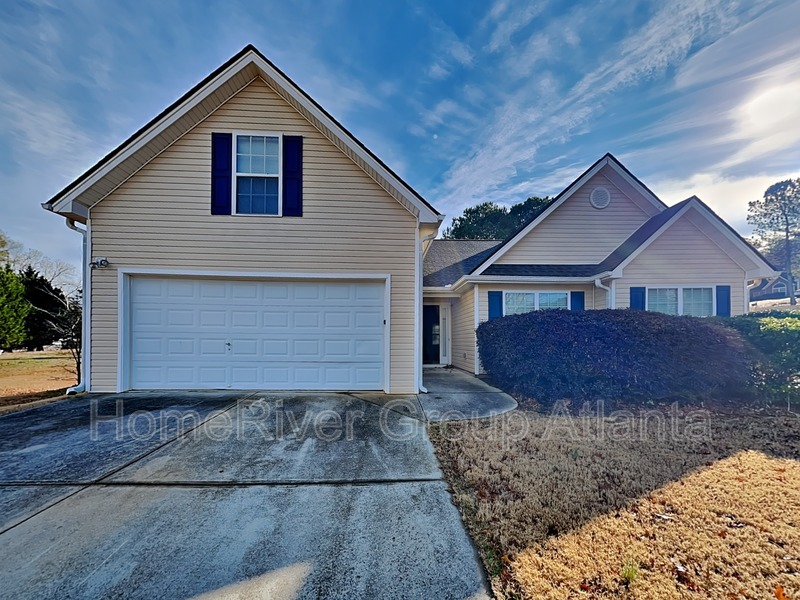 501 Bentley Cir in Bethlehem, GA - Building Photo