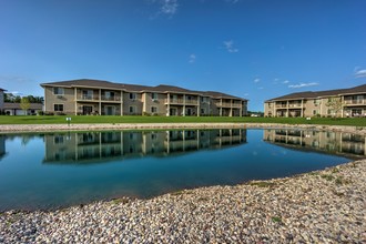 Wyndham Lake Villas in Green Bay, WI - Building Photo - Building Photo