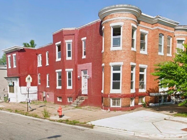 2238 N Fulton Ave in Baltimore, MD - Building Photo