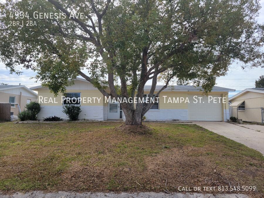 4934 Genesis Ave in Holiday, FL - Building Photo