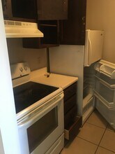 1100 Eastgate Dr in Morgantown, WV - Foto de edificio - Building Photo