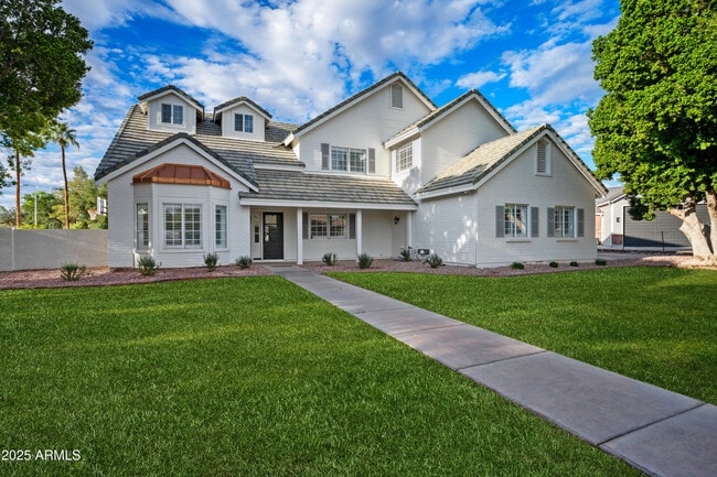 property at 4352 E Santa Rosa Pl