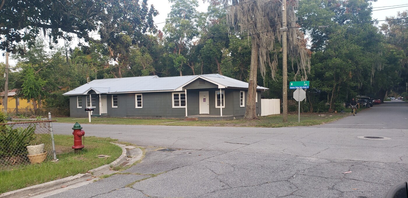 1200 N St, Unit A in Brunswick, GA - Building Photo