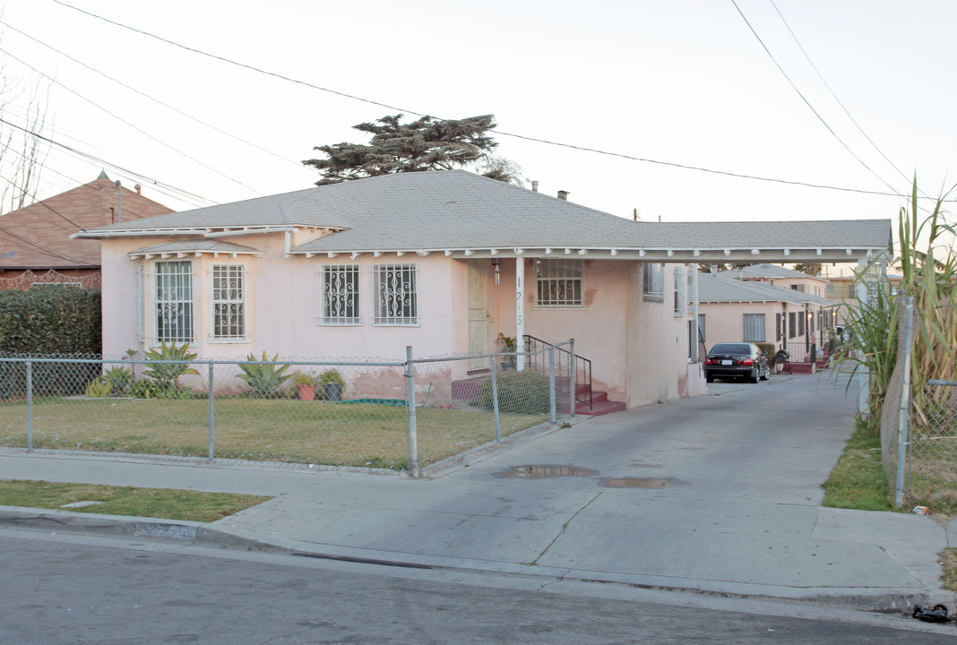 1211-1215 W 109th St in Los Angeles, CA - Building Photo