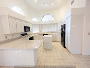 7793 E Marquise Dr in Tucson, AZ - Building Photo - Building Photo