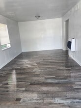 2815 SW 33rd St in Oklahoma City, OK - Building Photo - Building Photo