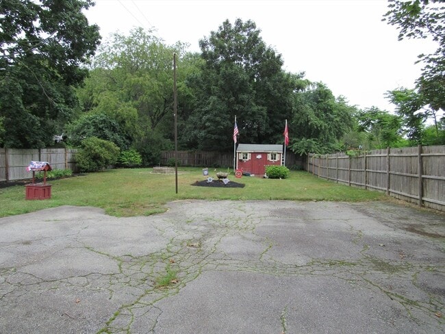 5 Cherry St Ct in Plymouth, MA - Foto de edificio - Building Photo
