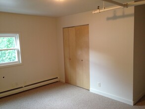 2 Wentworth Ave in Gorham, NH - Building Photo - Building Photo