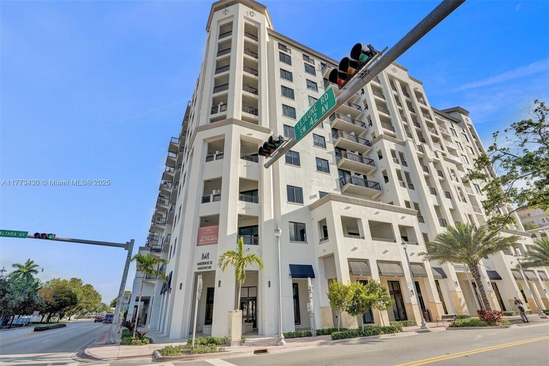 301 Altara Ave in Coral Gables, FL - Foto de edificio