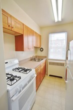 Battery Lane Apartments in Bethesda, MD - Building Photo - Building Photo