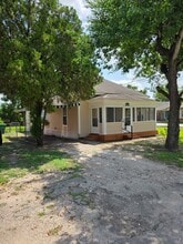 8133 Brandon St in Houston, TX - Building Photo - Building Photo