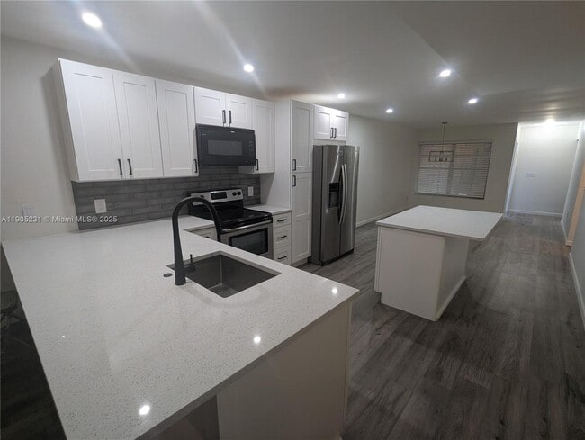 property at 5904 S Rue Rd