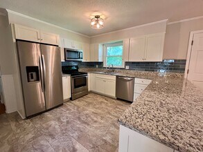 2707 Granbrook Dr in Johnson City, TN - Building Photo - Building Photo