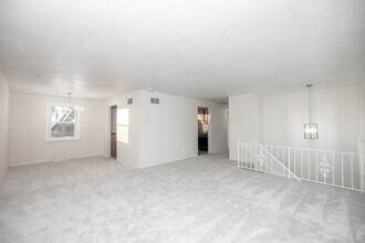 6809 N Kimberly Dr in Peoria, IL - Building Photo - Building Photo