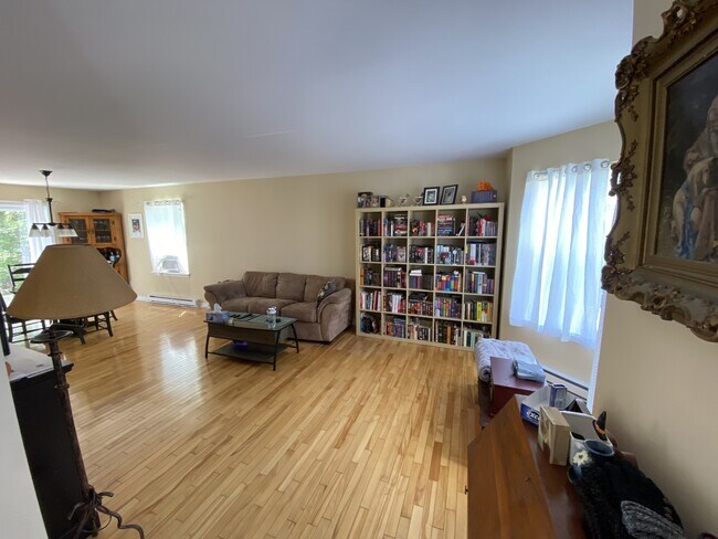 54 Cabernet Ct in Dieppe, NB - Building Photo - Building Photo