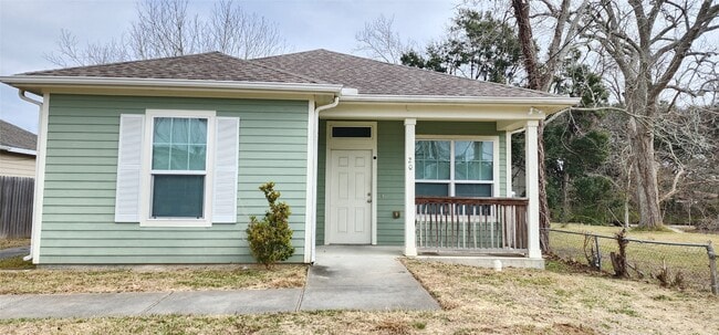 property at 20 Louisiana St