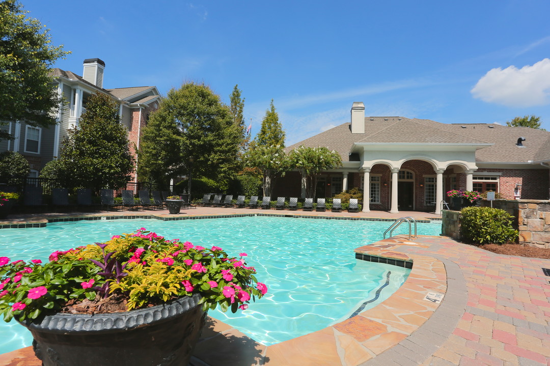 Verdant Peachtree Creek in Atlanta, GA - Building Photo