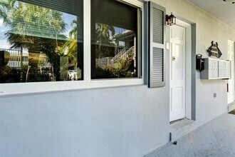 2150 NE 42nd Ct in Lighthouse Point, FL - Foto de edificio - Building Photo