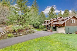 5805 Wimsey Ln NE in Bainbridge Island, WA - Building Photo - Building Photo