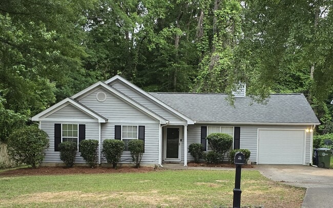property at 2016 Briar Trail Ct SW