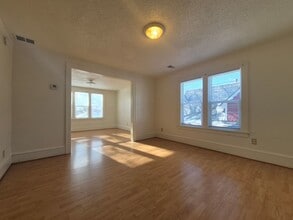 661 Orange Ave E in St. Paul, MN - Building Photo - Building Photo