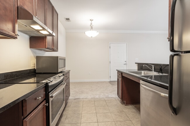 Shorehaven in Dumfries, VA - Building Photo - Interior Photo
