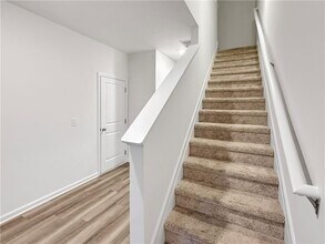 3521 Condor Ct in Atlanta, GA - Building Photo - Building Photo