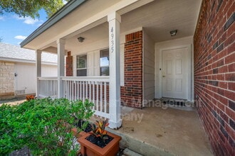 4935 Dahlia Terrace in San Antonio, TX - Building Photo - Building Photo