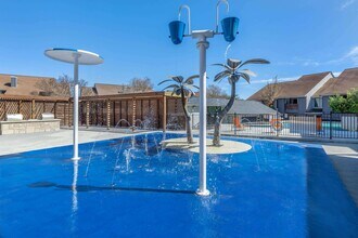 Valencia at Medical in San Antonio, TX - Building Photo - Building Photo