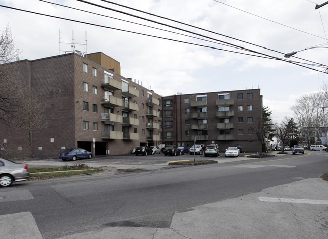 The Parker Condos in Ridley Park, PA - Foto de edificio - Building Photo